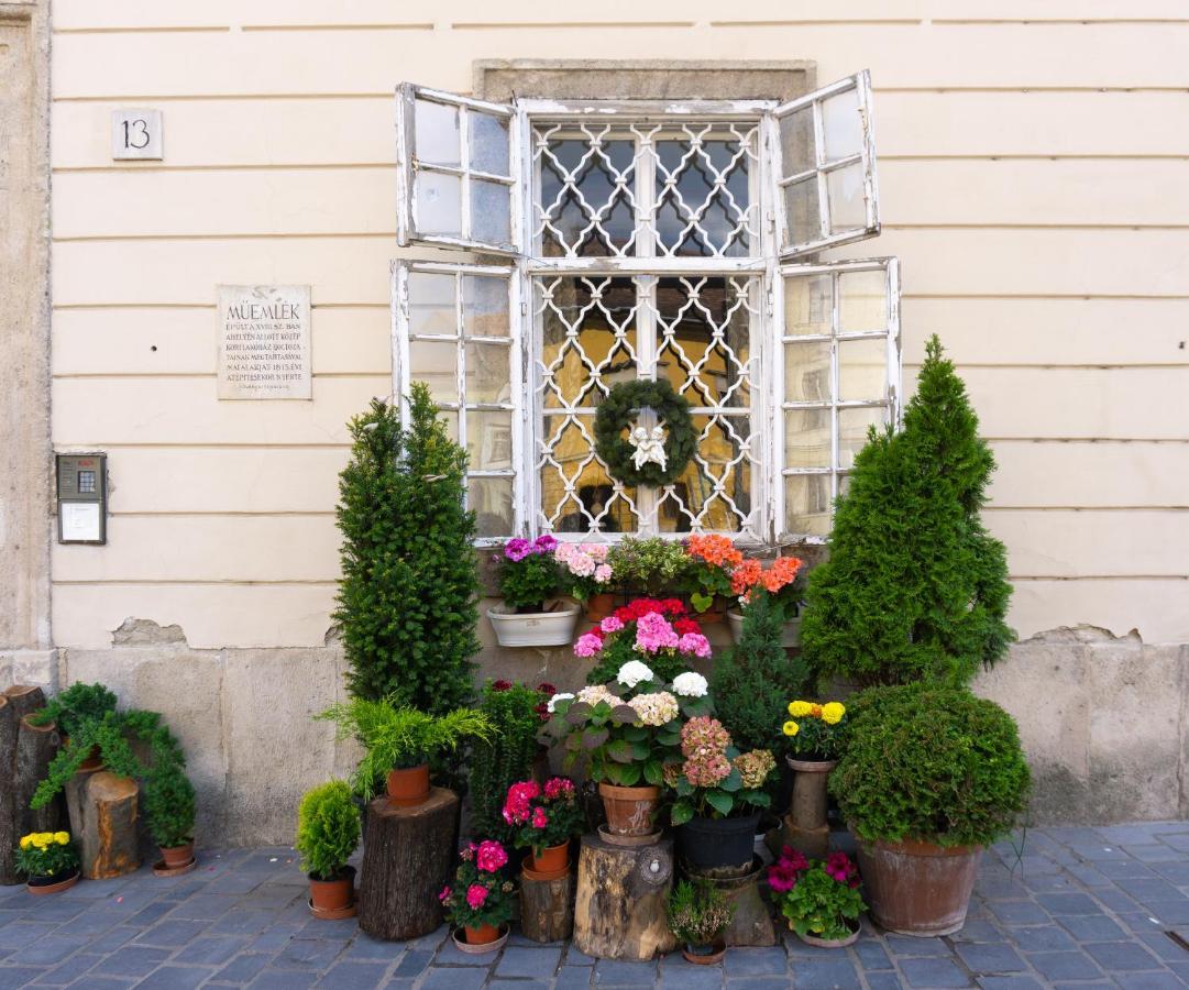Monarchy Residence ブダペスト エクステリア 写真